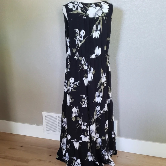 Ava & Viv maxi floral sleeveless dress size 1X - Picture 5 of 8